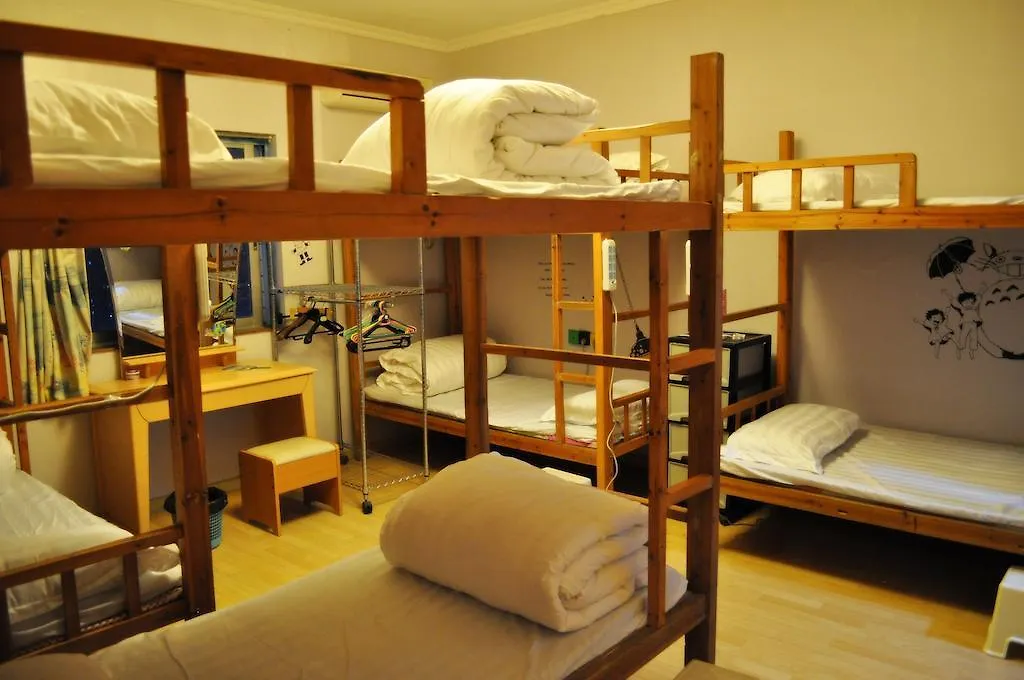 Night Hostel Zhuhai 0*,  Chiny